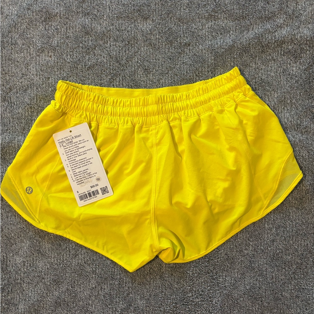 Lululemon Hotty Hot Shorts 2.5” NWT